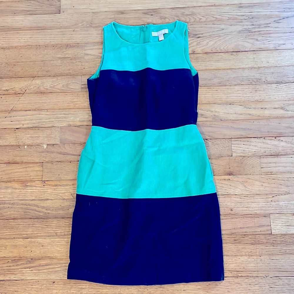 Banana Republic size 2P summer dress with pockets!